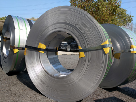 سیم پیچ فولادی کربنی ساختاری SS400 EN10025 St33 St37 St44 St50 St52